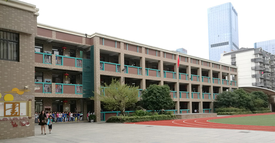 南京五老村小學(xué)家長(zhǎng)接送安保管理系統(tǒng)案例。